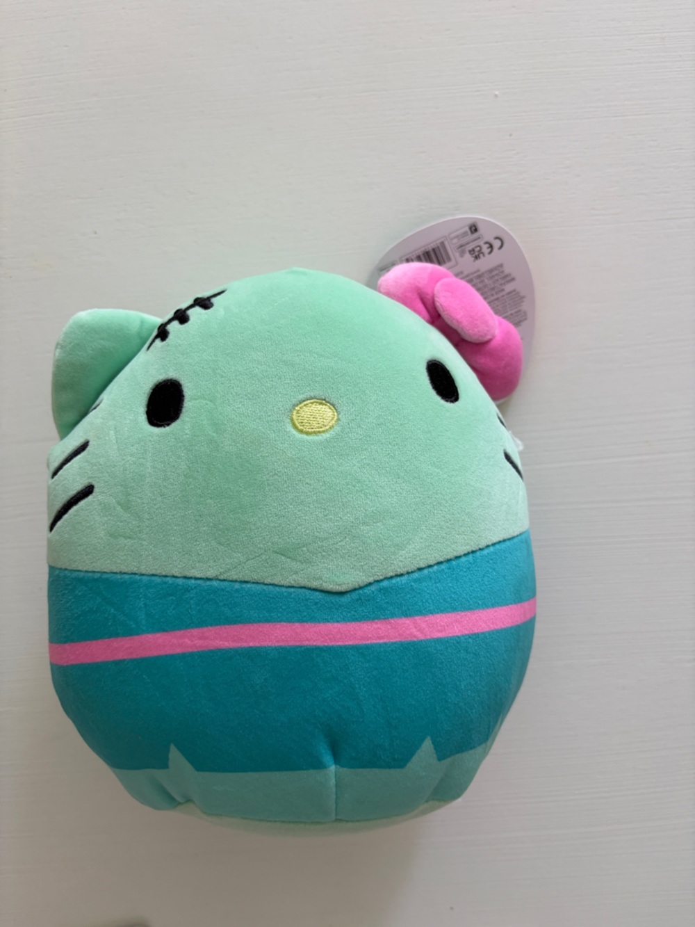 Hello Kitty Halloween Small Squishmallow brand new